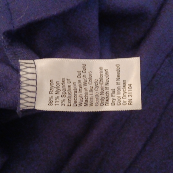 Crown & Ivy 3/4 sleeve top - Picture 5 of 5